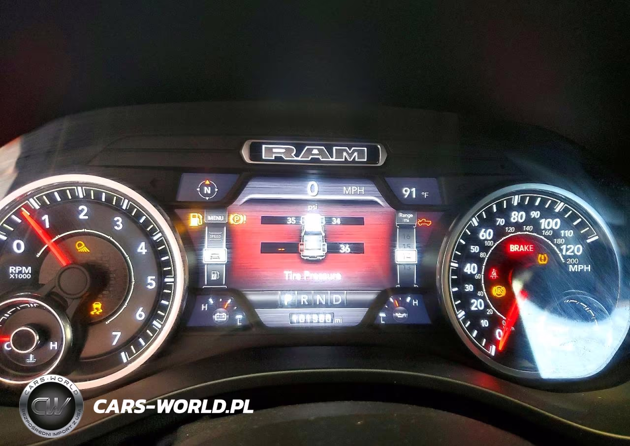 2019 Ram 1500 Laramie VIN:1C6SRFJT3KN807779 - 9