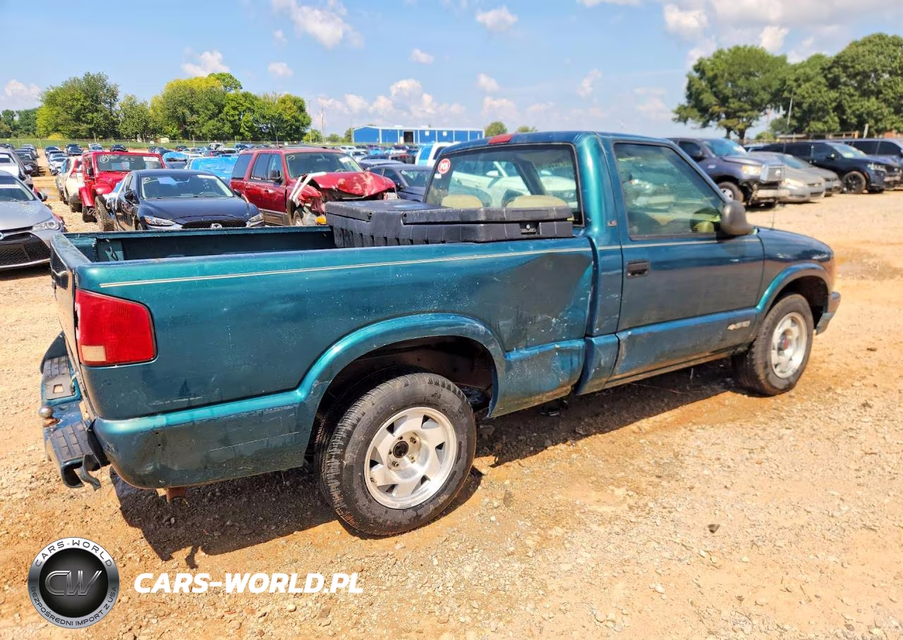 1996 Chevrolet S Truck S10 VIN:1GCCS14X2T8161461 - 3