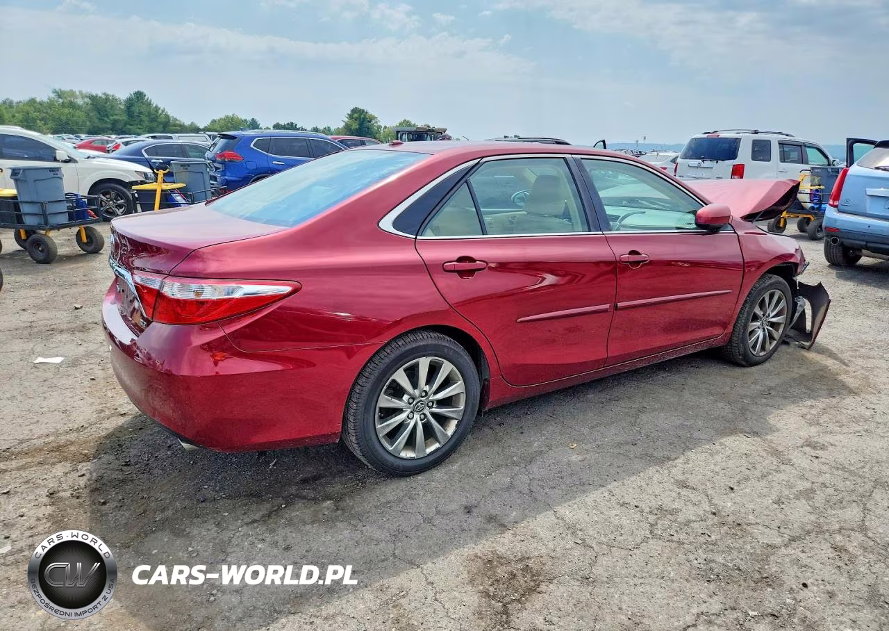2017 Toyota Camry Xle VIN:4T1BF1FK3HU682877 - 3