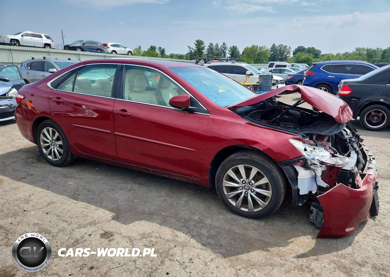 2017 Toyota Camry Xle VIN:4T1BF1FK3HU682877 - 4