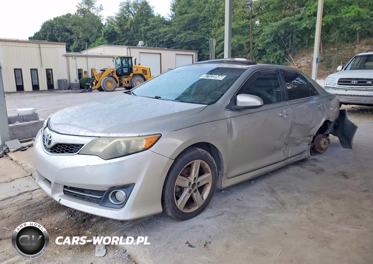2014 Toyota Camry Se – zdjęcie 1 z 12
