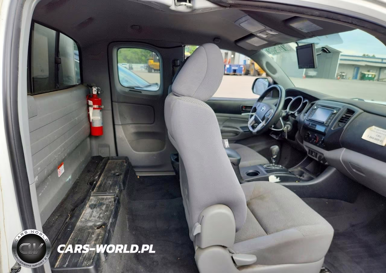 2015 Toyota Tacoma Base VIN:5TFTX4CN1FX057007 - 10