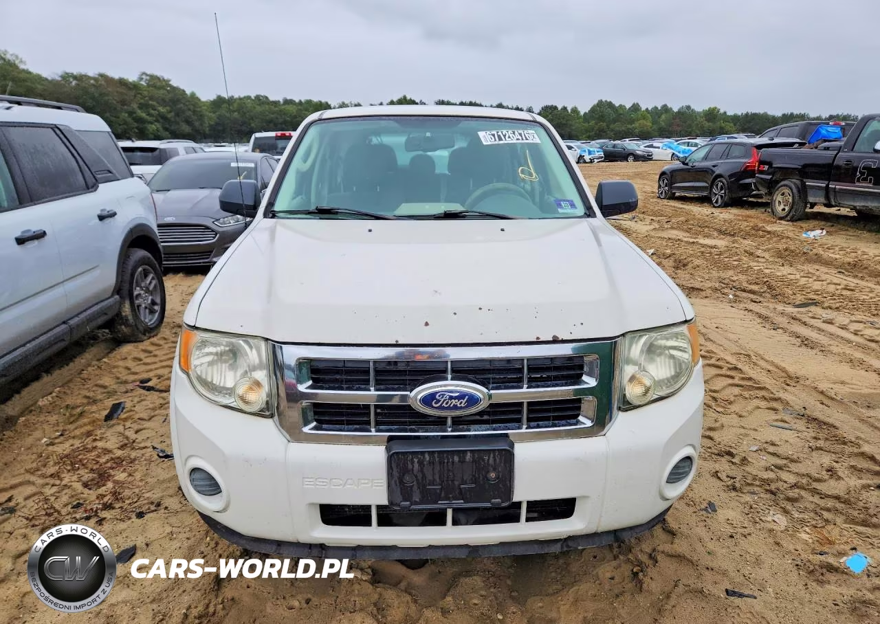 2010 Ford Escape Xls VIN:1FMCU9C77AKD04538 - 5