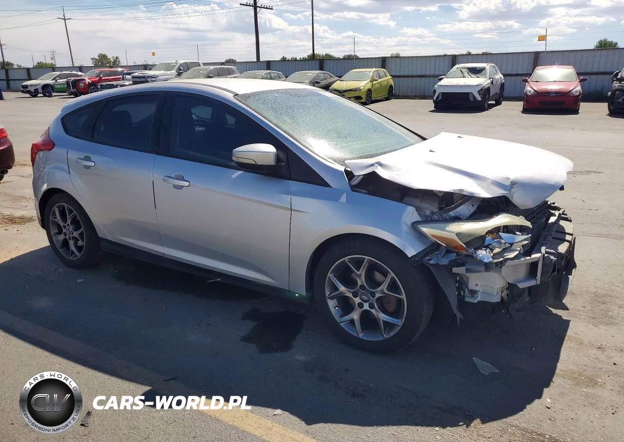 2013 Ford Focus Se VIN:1FADP3K2XDL253902 - 4