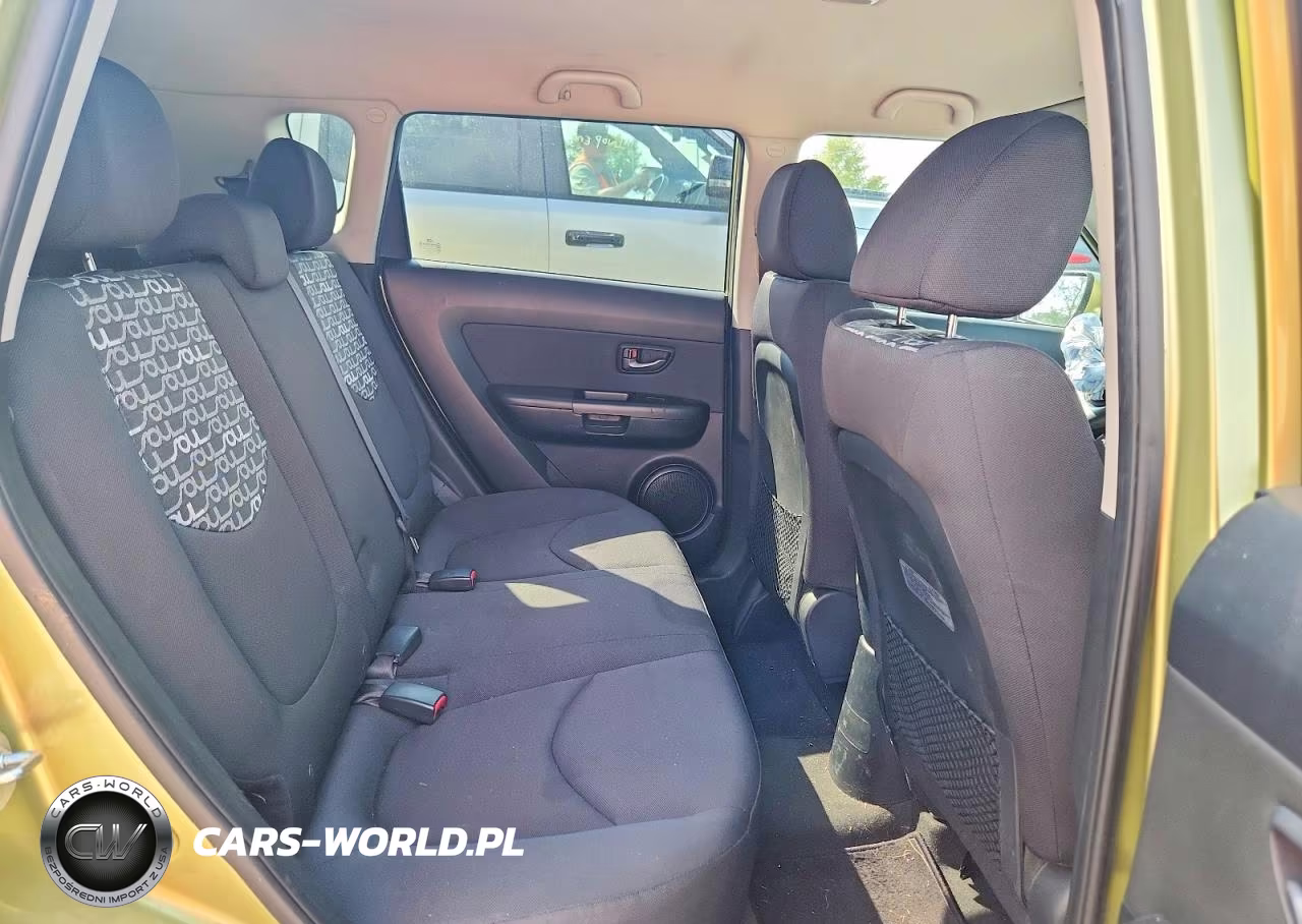 2011 Kia Soul + VIN:KNDJT2A26B7226691 - 10