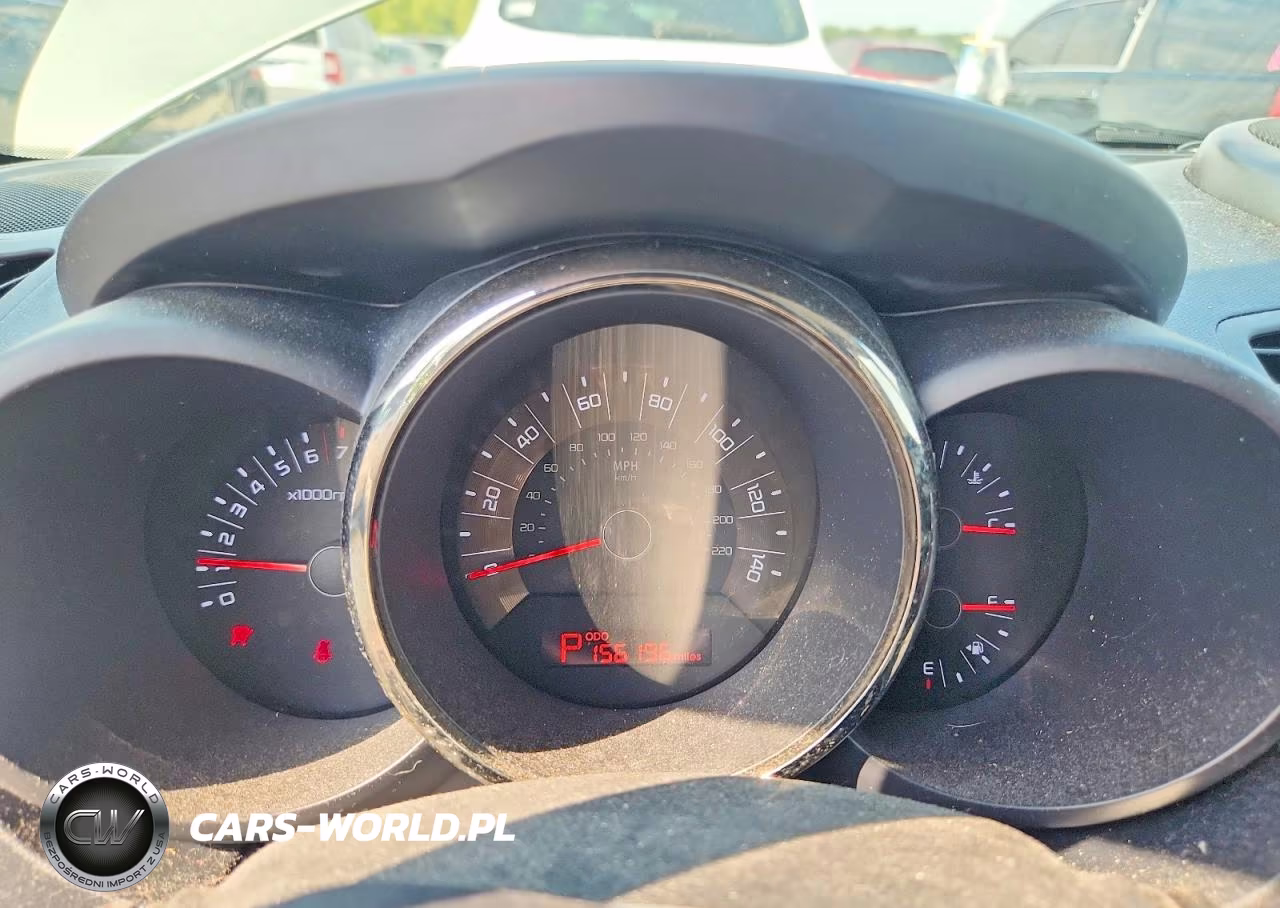 2011 Kia Soul + VIN:KNDJT2A26B7226691 - 9