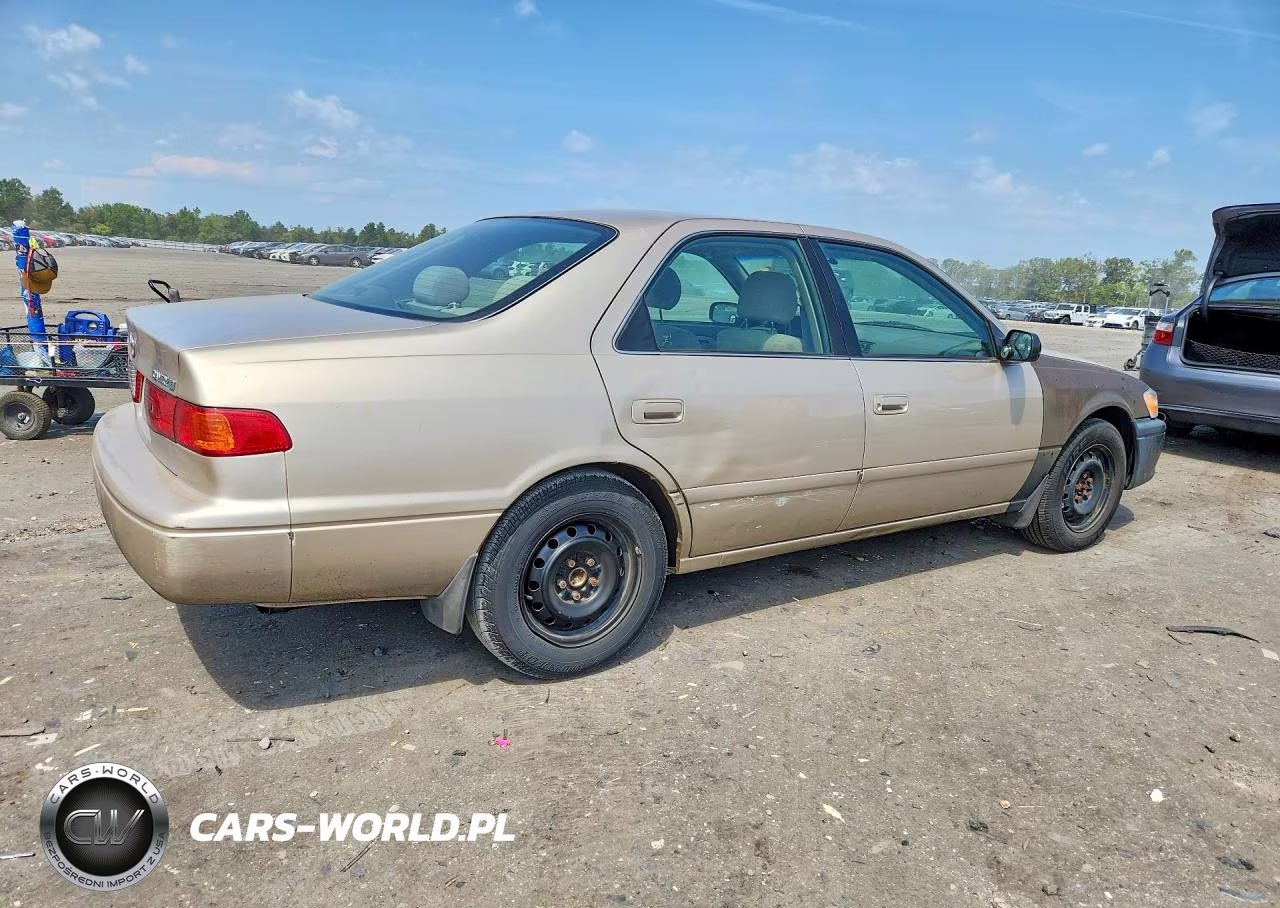 2001 Toyota Camry Le VIN:4T1BG22K21U077490 - 3