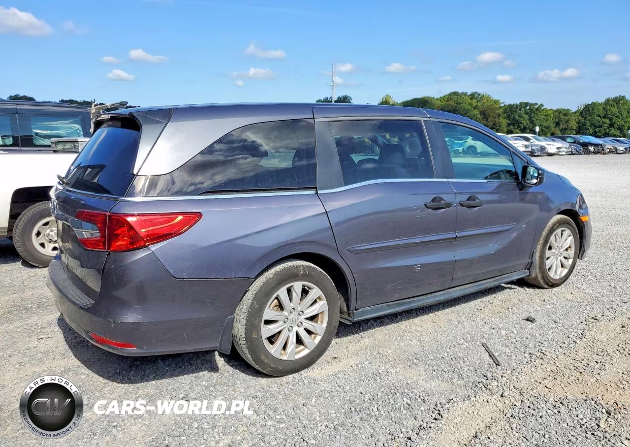 2018 Honda Odyssey Lx VIN:5FNRL6H28JB086720 - 3