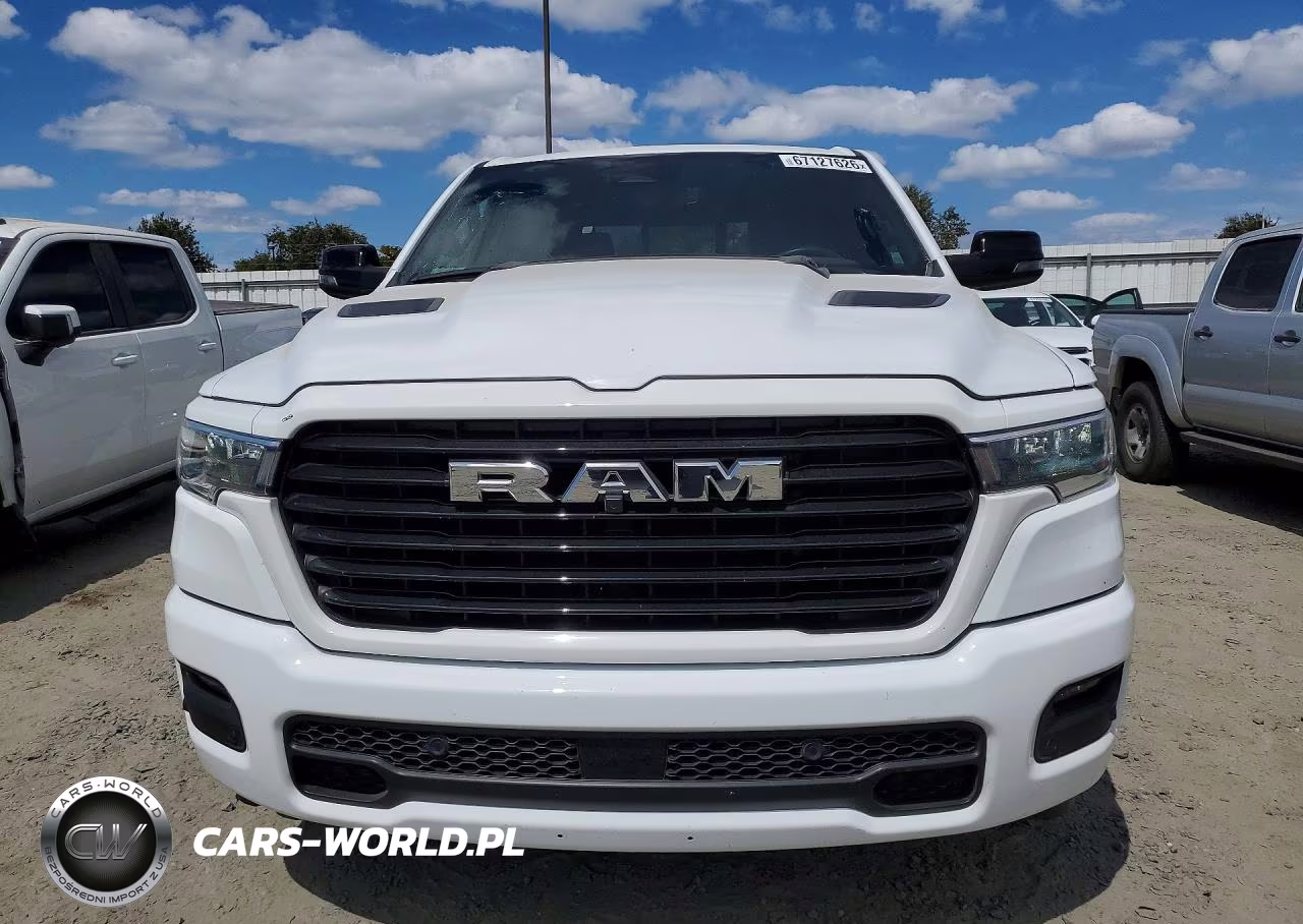 2025 Ram 1500 Laramie VIN:1C6SRFJP0SN537137 - 5
