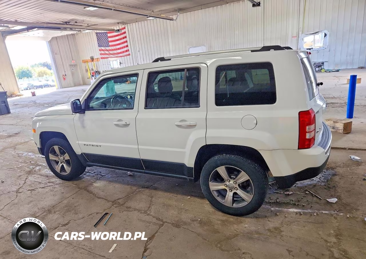 2016 Jeep Patriot Latitude VIN:1C4NJRFB9GD692701 - 2