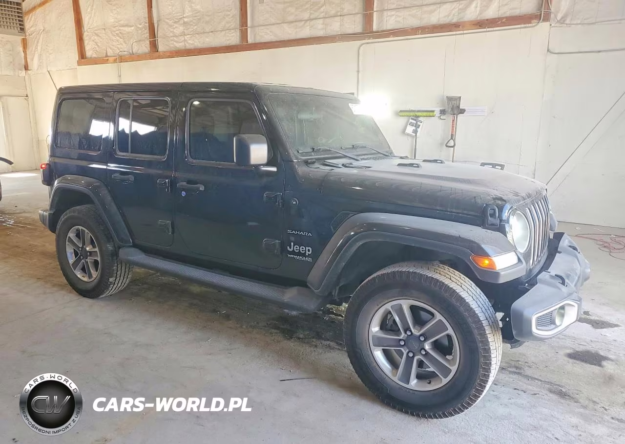 2018 Jeep Wrangler Unlimited Sahara VIN:1C4HJXEG0JW111368 - 4