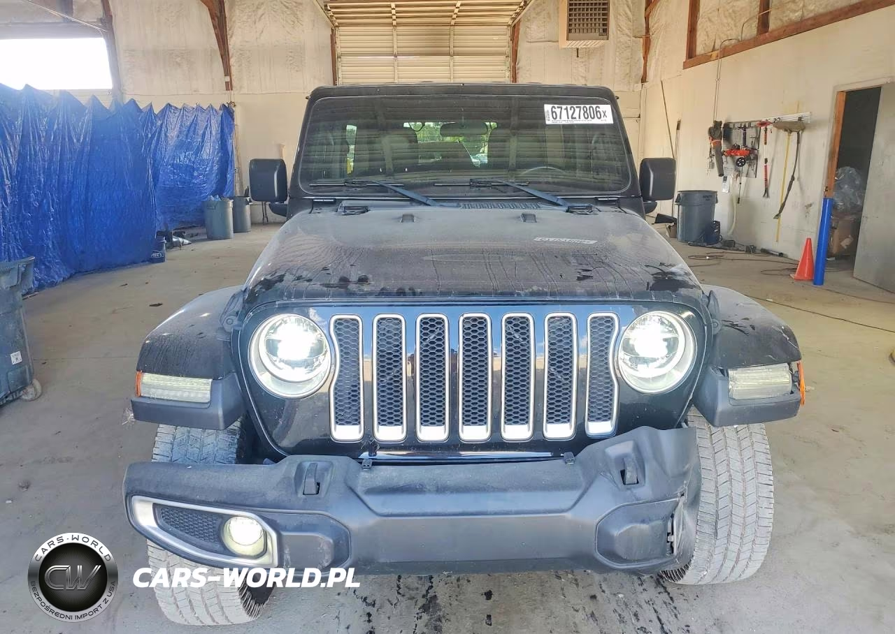 2018 Jeep Wrangler Unlimited Sahara VIN:1C4HJXEG0JW111368 - 5