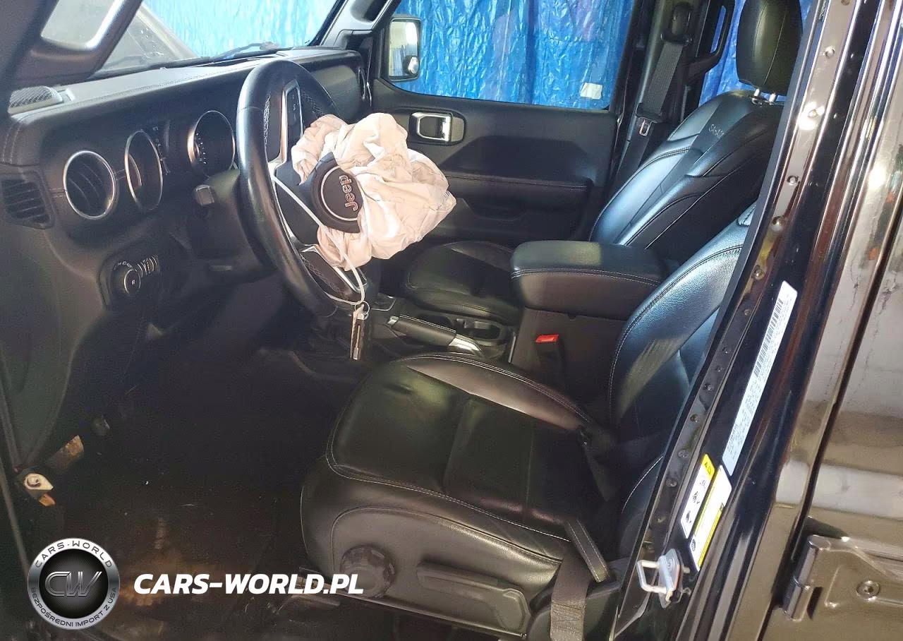 2018 Jeep Wrangler Unlimited Sahara VIN:1C4HJXEG0JW111368 - 7