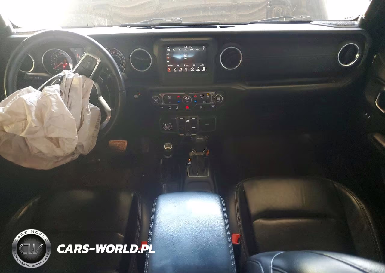 2018 Jeep Wrangler Unlimited Sahara VIN:1C4HJXEG0JW111368 - 8