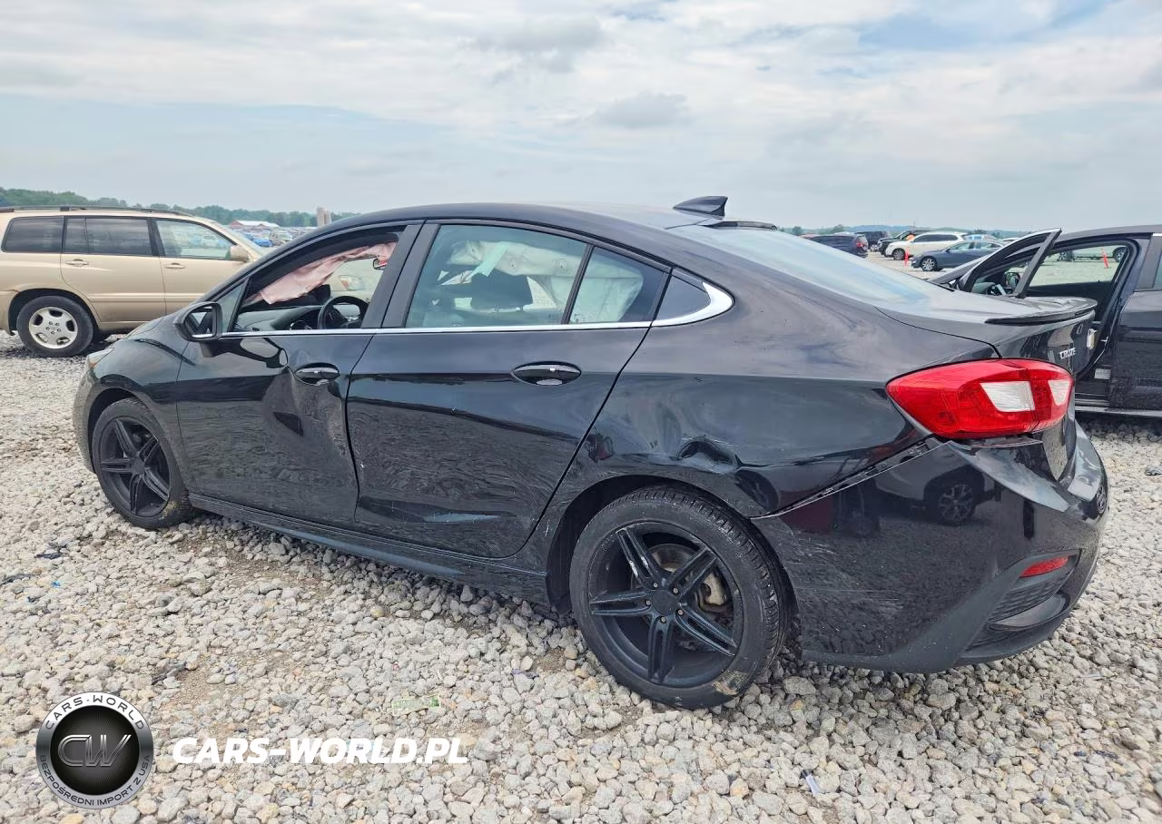 2017 Chevrolet Cruze Lt VIN:1G1BE5SM9H7135268 - 2