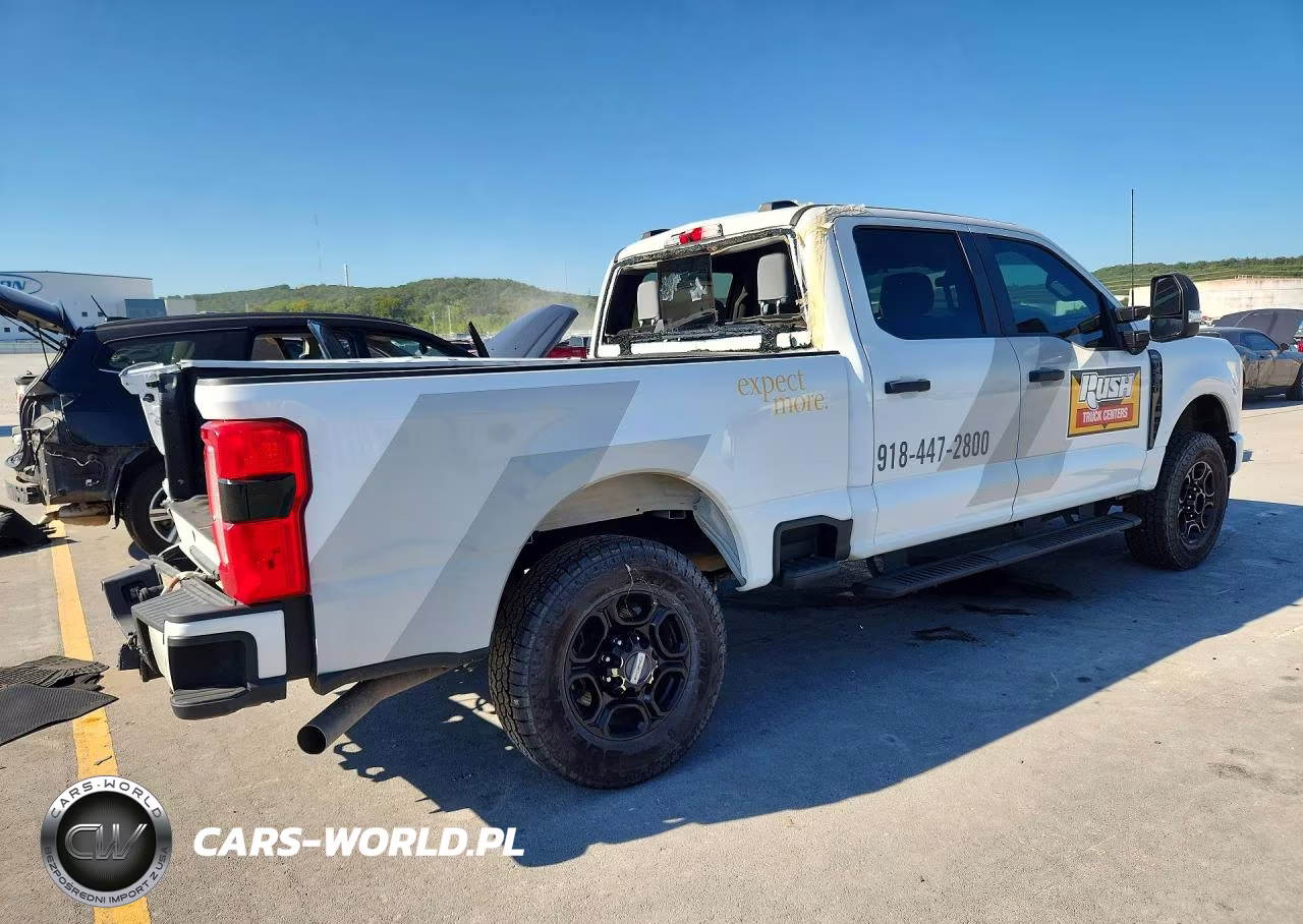 2024 Ford F250 Super Duty VIN:1FT8W2BA8REC86490 - 3