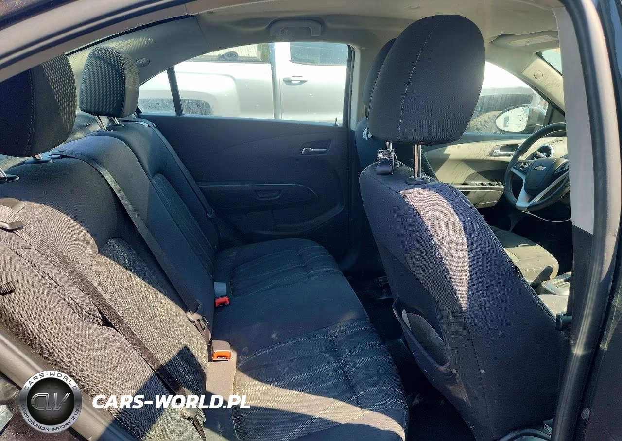 2018 Chevrolet Sonic Lt VIN:1G1JD5SH0J4139296 - 10