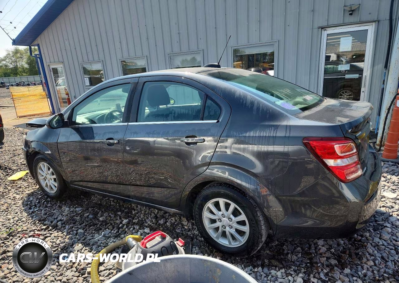 2018 Chevrolet Sonic Lt VIN:1G1JD5SH0J4139296 - 2