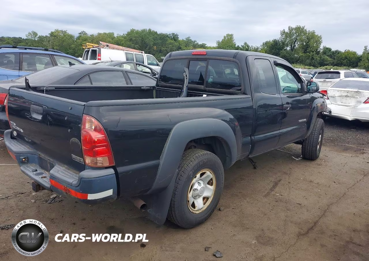 2015 Toyota Tacoma Base VIN:5TFUX4EN9FX033748 - 3