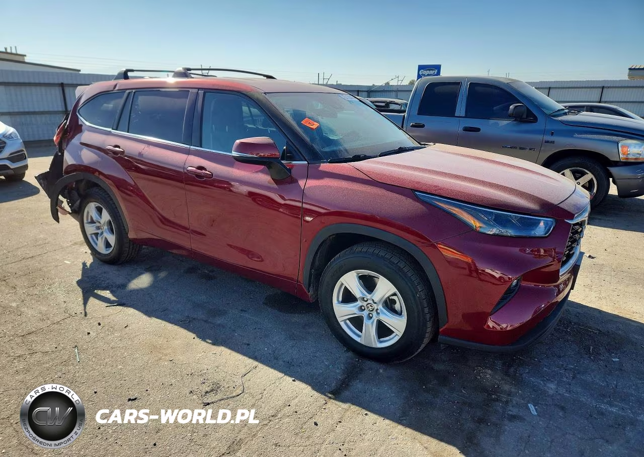 2022 Toyota Highlander Le VIN:5TDZZRAHXNS555032 - 4