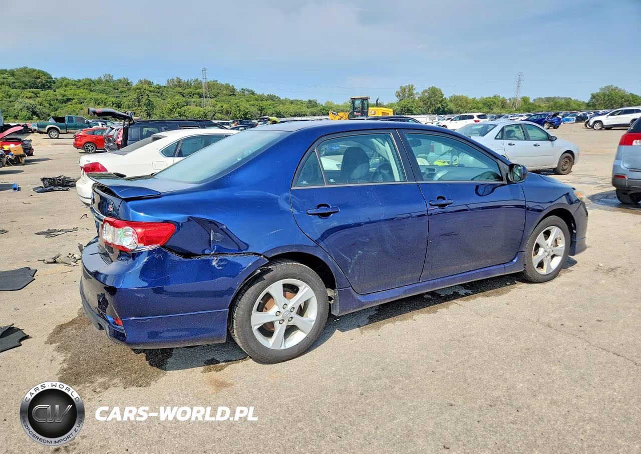 2013 Toyota Corolla S VIN:5YFBU4EE8DP176900 - 3