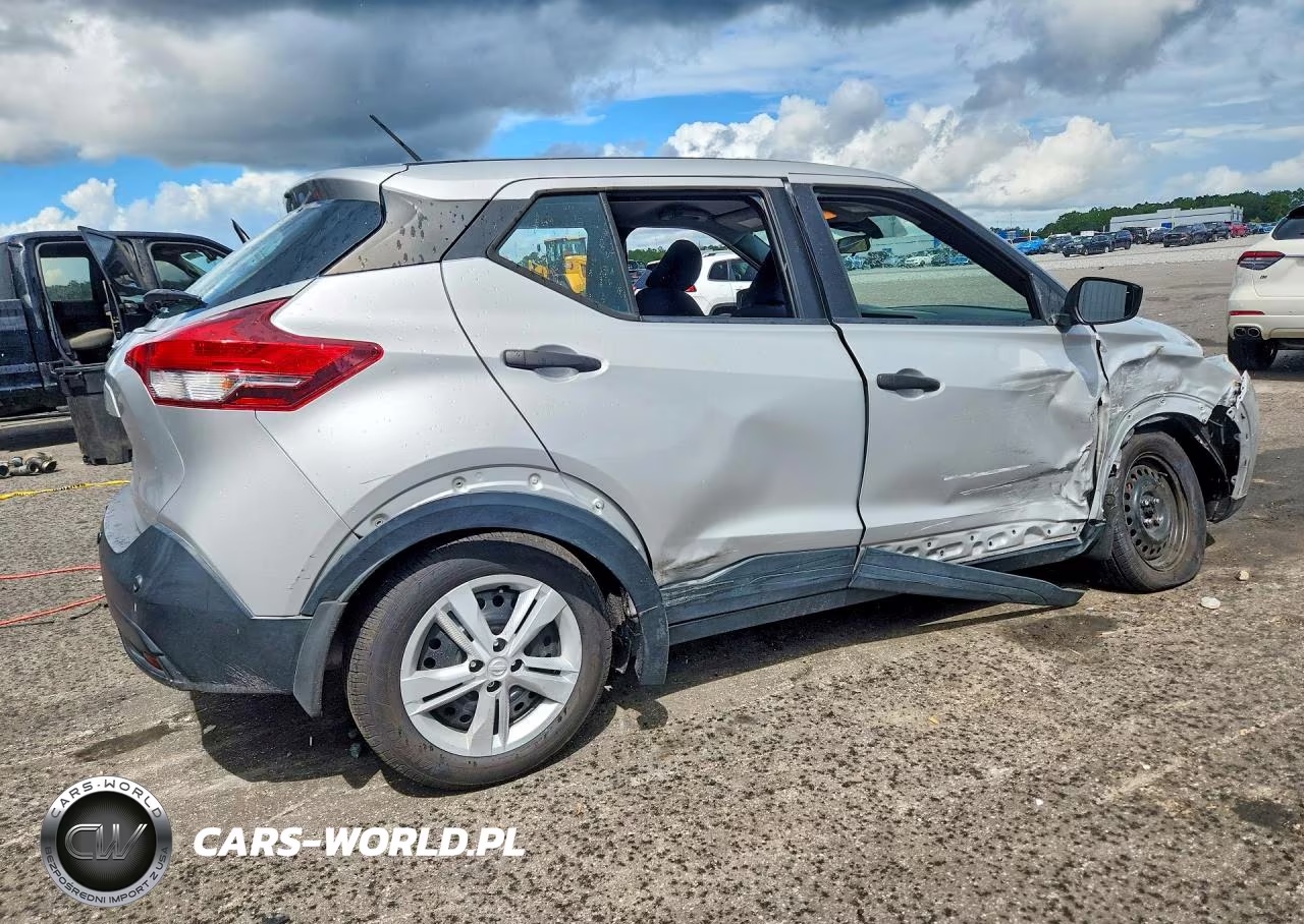 2020 Nissan Kicks S VIN:3N1CP5BV6LL569816 - 3
