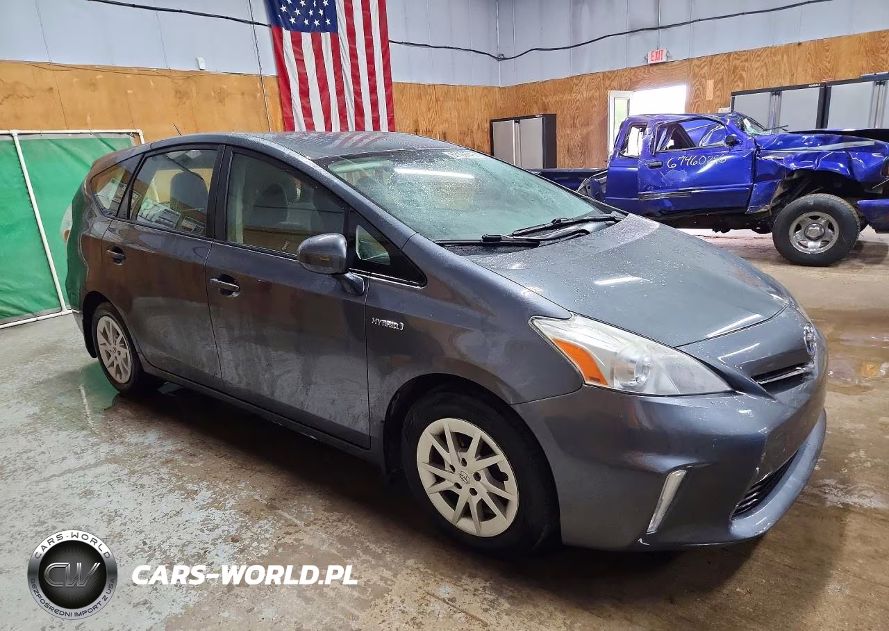 2012 Toyota Prius V Three VIN:JTDZN3EU9C3158166 - 4