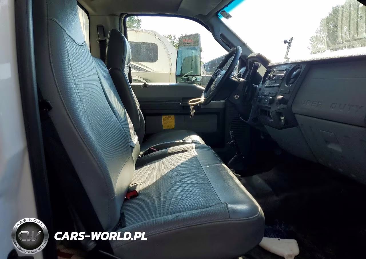 2016 Ford F650 Super Duty Box Truck VIN:1FDNF6AY1GDA01071 - 11