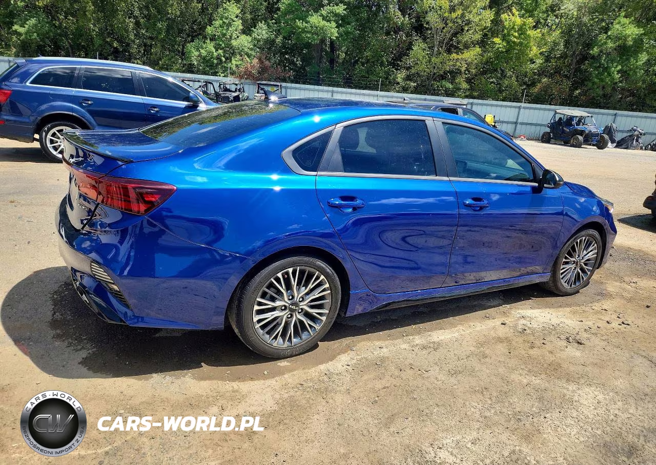 2024 Kia Forte Gt Line VIN:3KPF54AD6RE769000 - 3