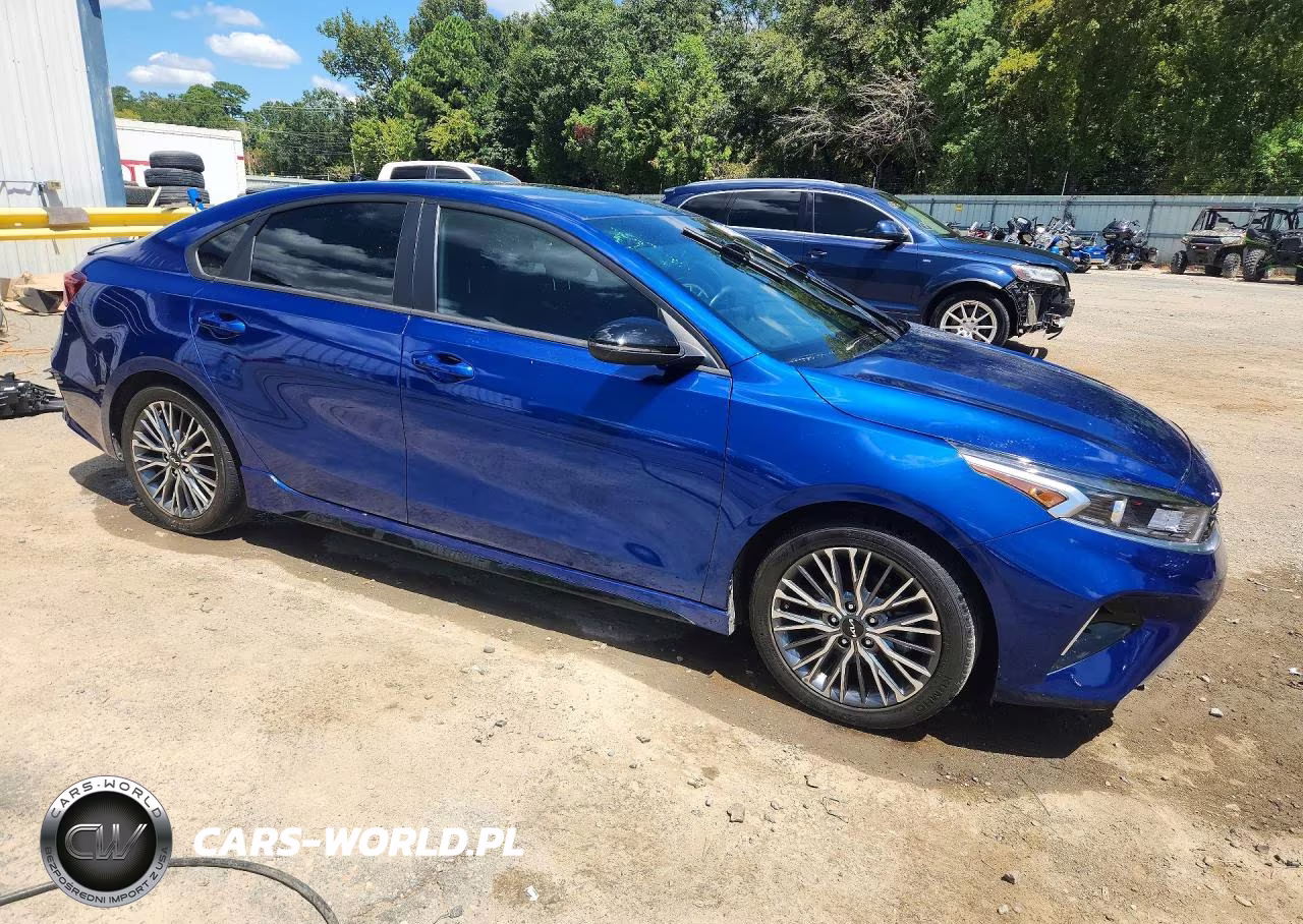 2024 Kia Forte Gt Line VIN:3KPF54AD6RE769000 - 4