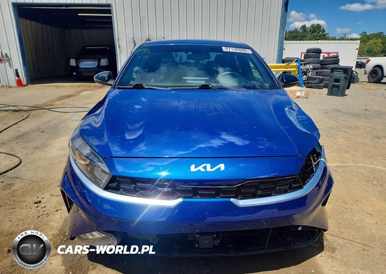 2024 Kia Forte Gt Line VIN:3KPF54AD6RE769000 - 5