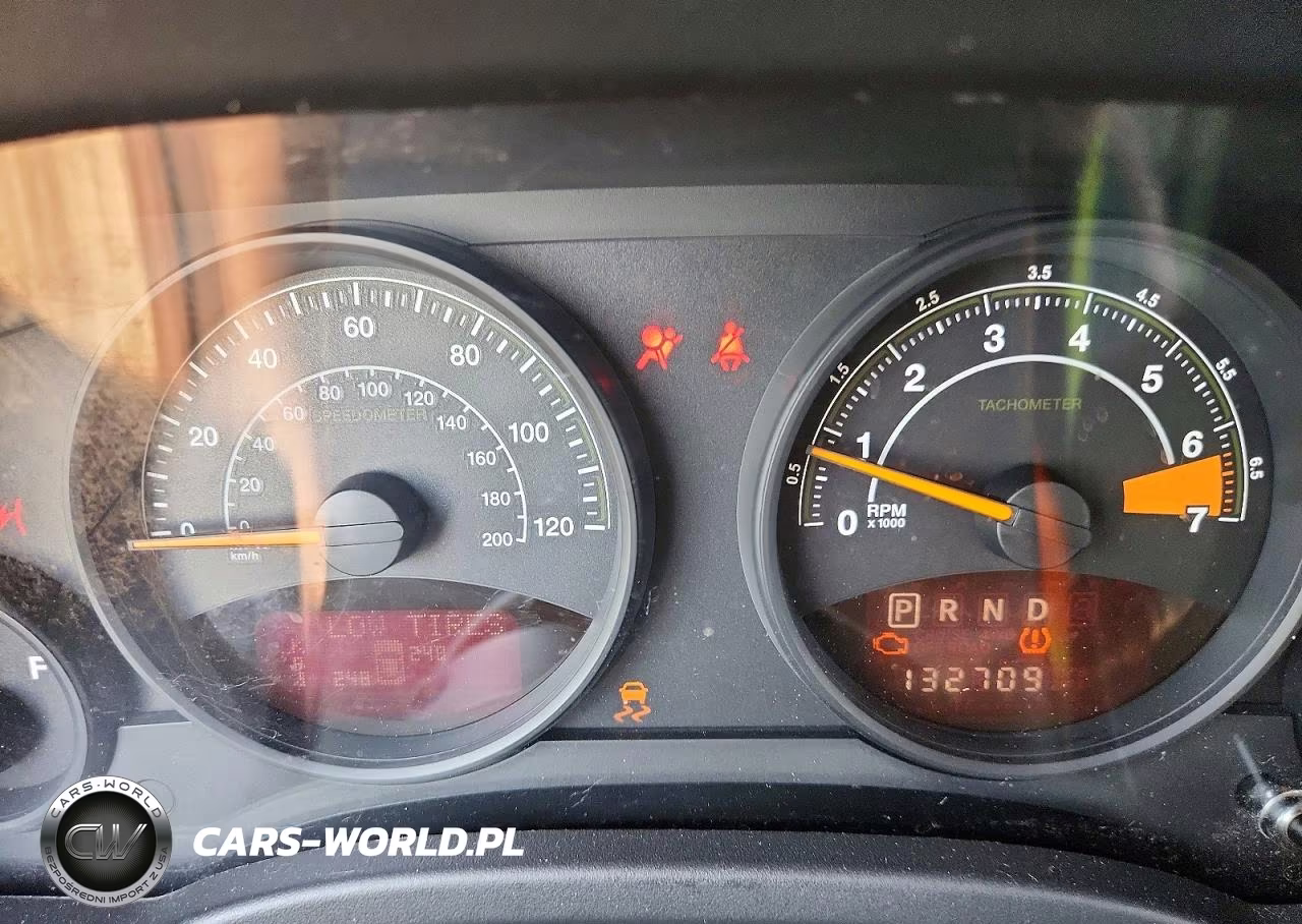 2014 Jeep Patriot Latitude VIN:1C4NJPFA5ED586044 - 9