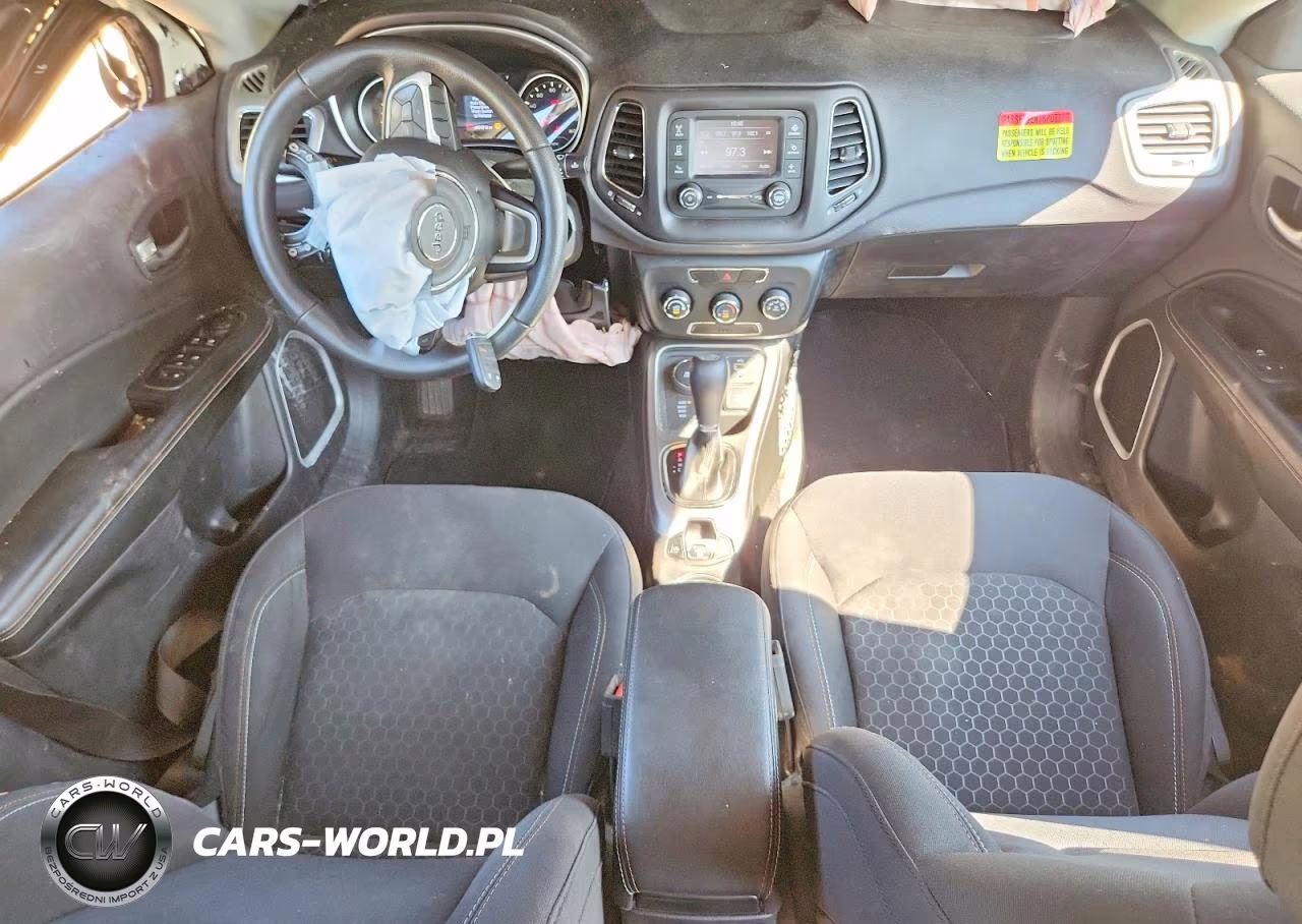 2018 Jeep Compass Sport VIN:3C4NJDABXJT207722 - 8