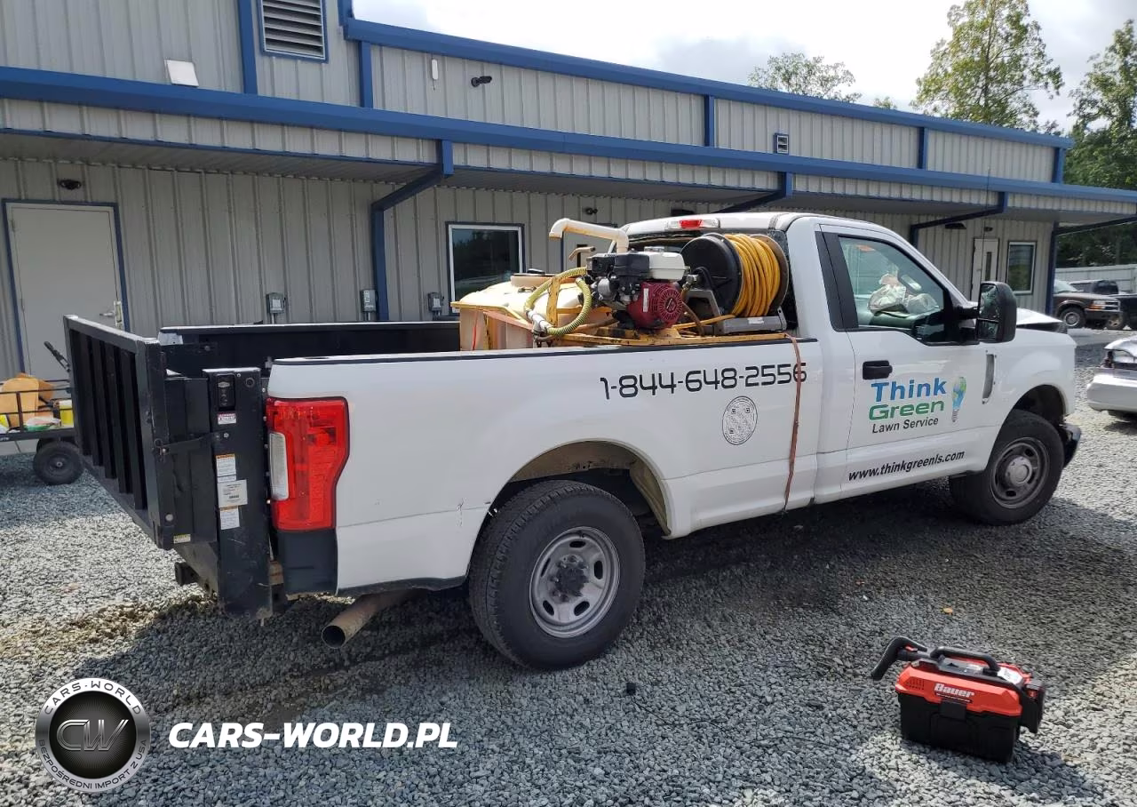 2018 Ford F250 Super Duty VIN:1FTBF2A62JEB67762 - 3