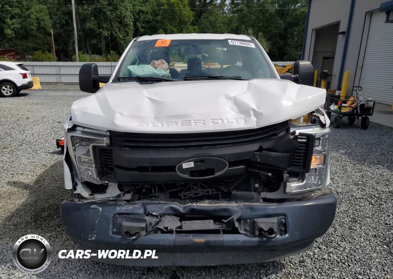 2018 Ford F250 Super Duty VIN:1FTBF2A62JEB67762 - 5