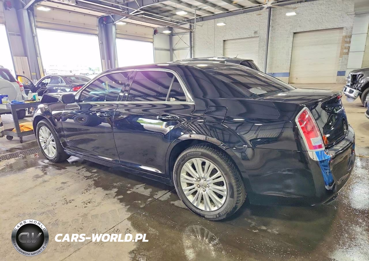 2013 Chrysler 300 VIN:2C3CCARG3DH739489 - 2