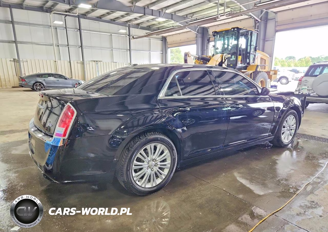 2013 Chrysler 300 VIN:2C3CCARG3DH739489 - 3