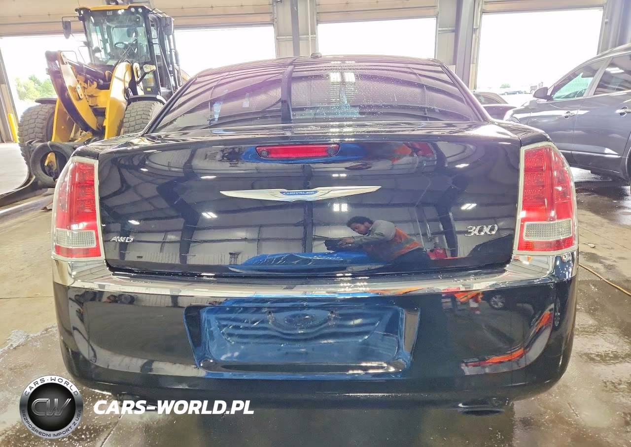 2013 Chrysler 300 VIN:2C3CCARG3DH739489 - 6