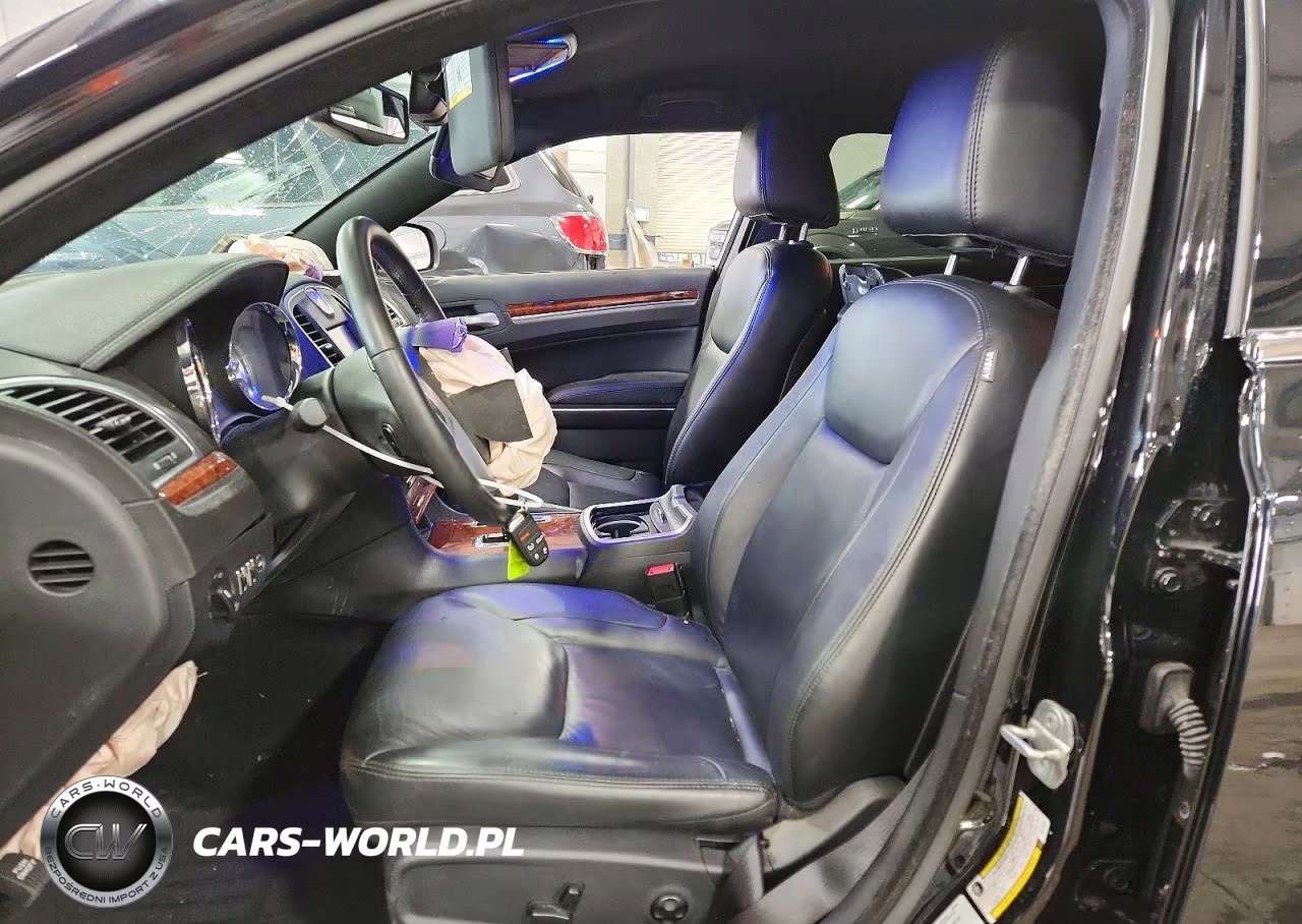 2013 Chrysler 300 VIN:2C3CCARG3DH739489 - 7