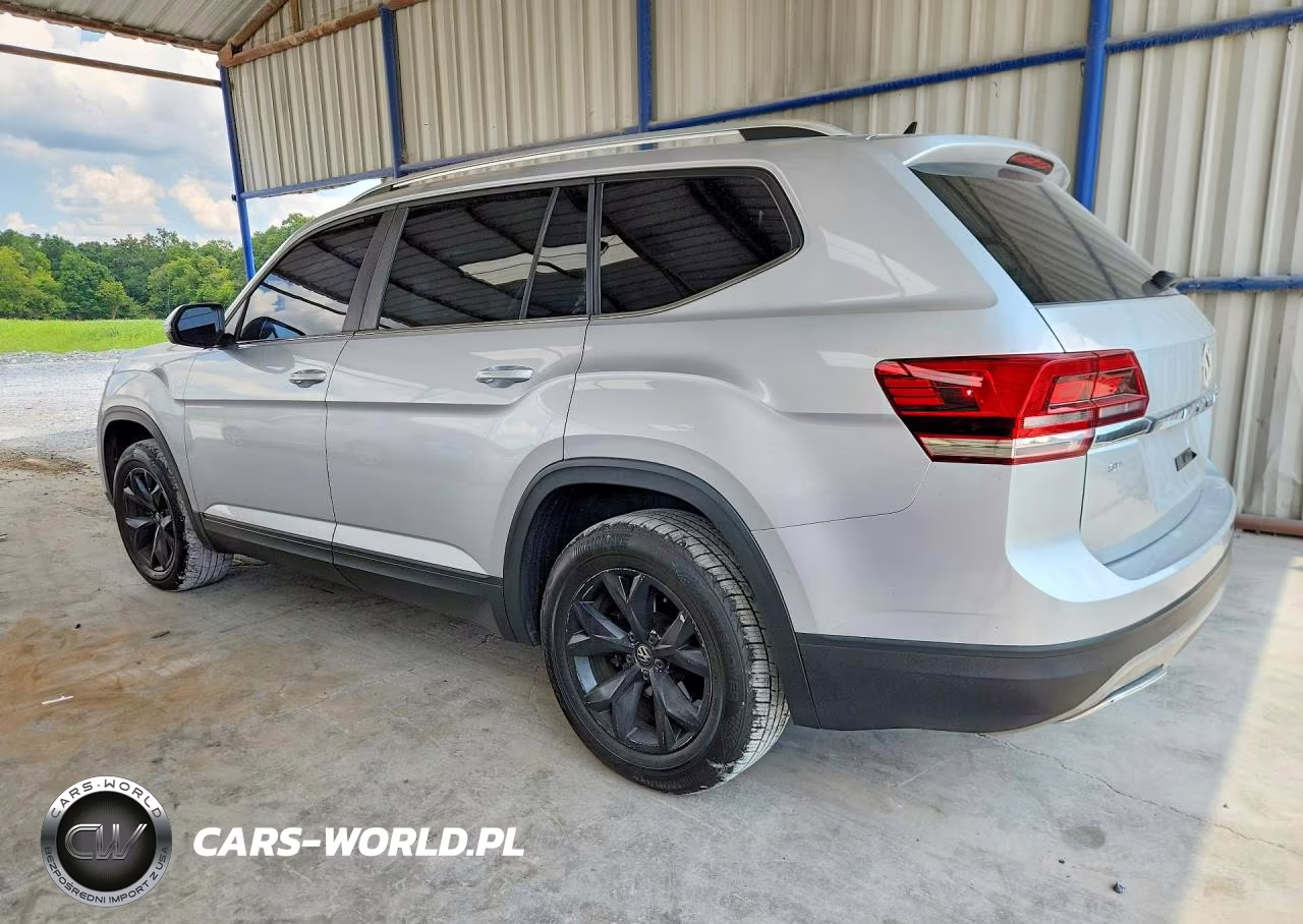 2018 Volkswagen Atlas Se VIN:1V2DR2CA3JC557622 - 2