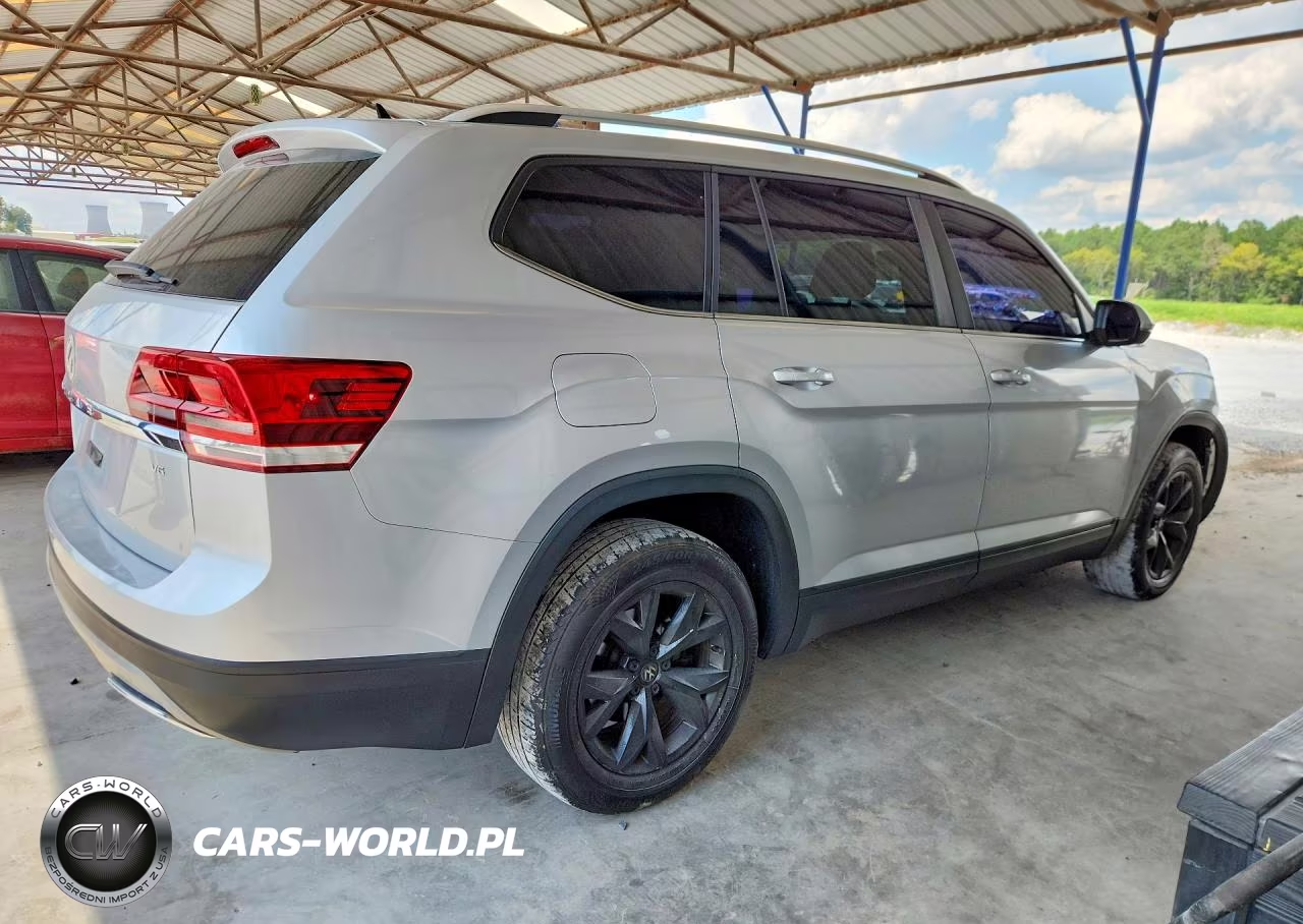 2018 Volkswagen Atlas Se VIN:1V2DR2CA3JC557622 - 3