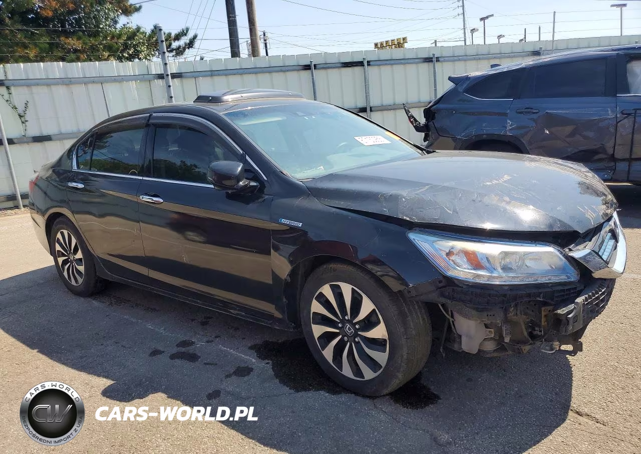 2015 Honda Accord Touring Hybrid VIN:1HGCR6F76FA006366 - 4