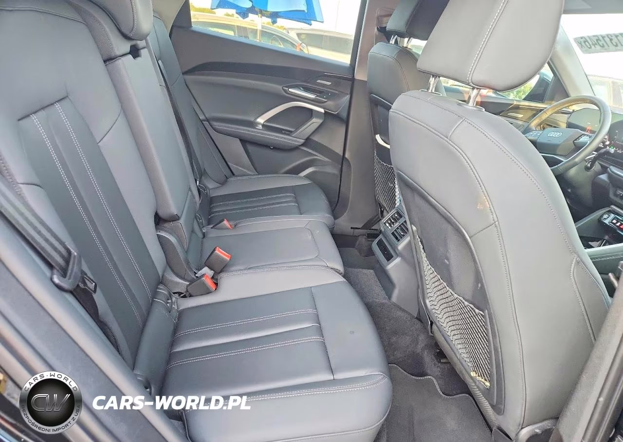 2025 Audi Q5 Premium Plus VIN:WA12AAGU8S2026562 - 11