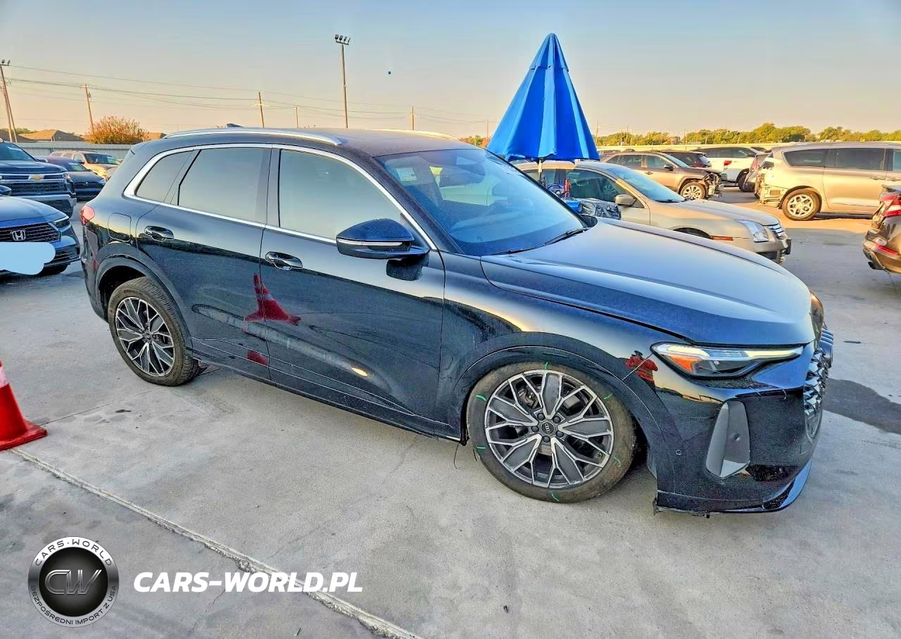 2025 Audi Q5 Premium Plus VIN:WA12AAGU8S2026562 - 4