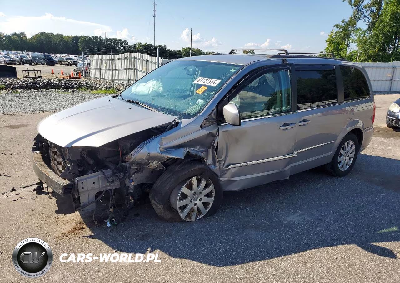 2014 Chrysler Town & Country Touring