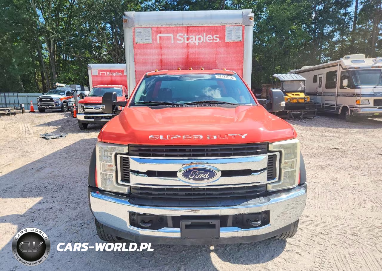 2017 Ford F550 Super Duty Box Truck VIN:1FDUF5GY6HED61168 - 5