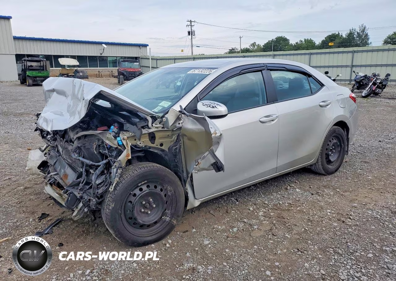 2015 Toyota Corolla Le VIN:2T1BURHEXFC306297 - 1