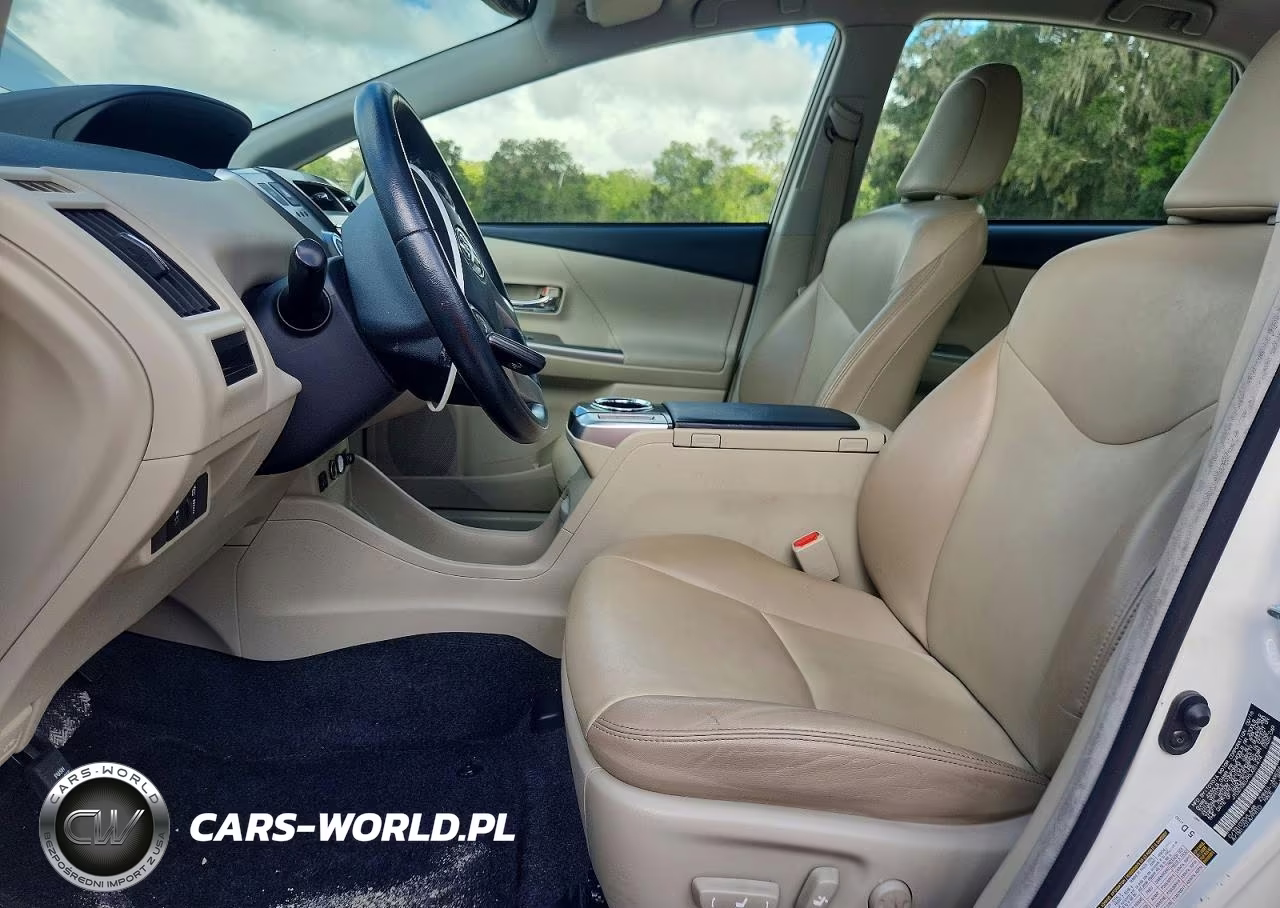 2016 Toyota Prius V Four VIN:JTDZN3EU9GJ051474 - 7