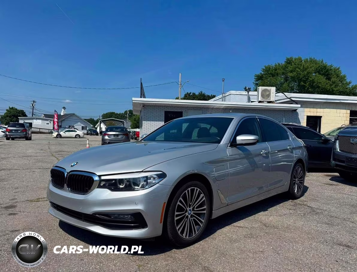 2018 BMW 530Xe VIN:WBAJB1C56JB084145 - 2