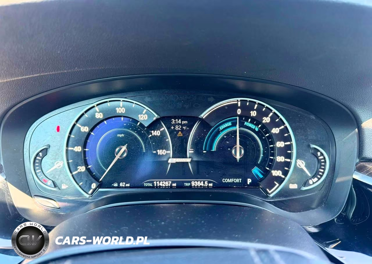 2018 BMW 530Xe VIN:WBAJB1C56JB084145 - 8